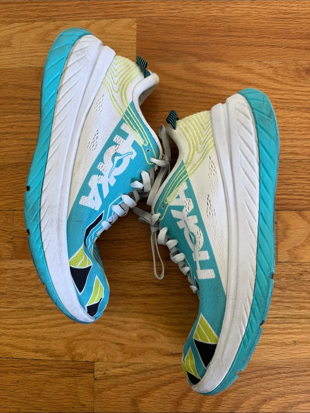 Hoka One One Kona Carbon X All Gender Running Shoe Sea Blue White EU 42
